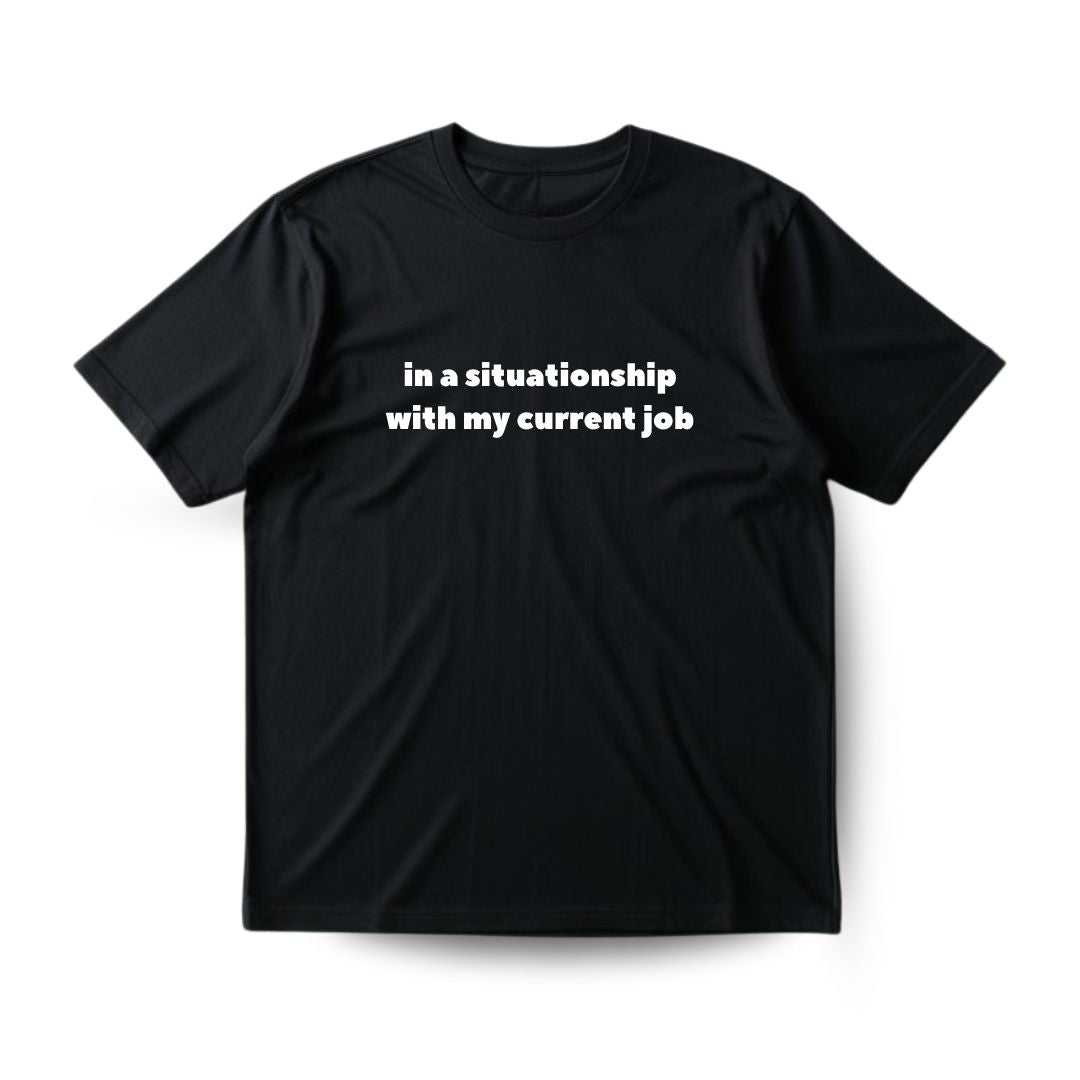 In a situationship Regular T-shirt